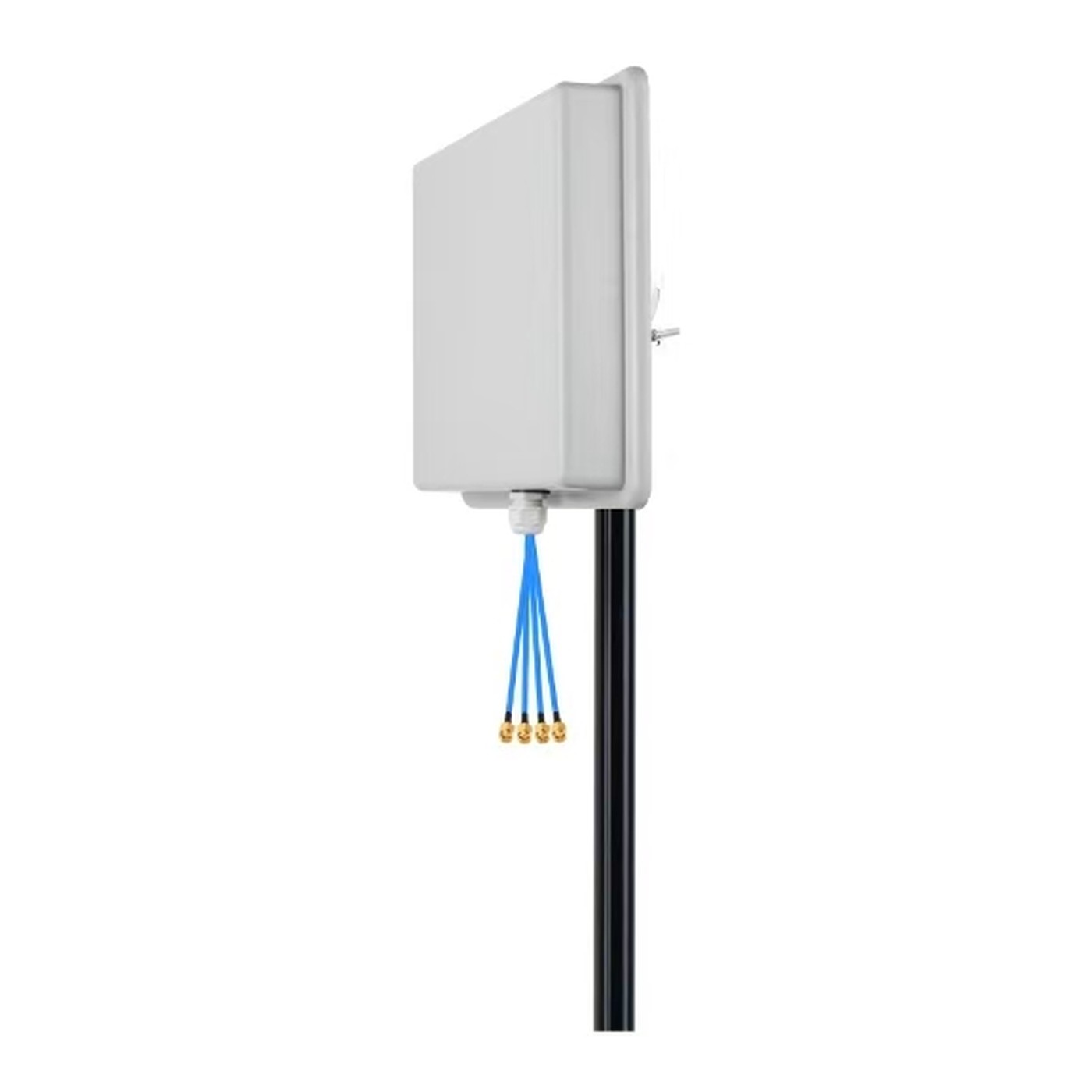 The four built-in antenna cables with SMA connectors